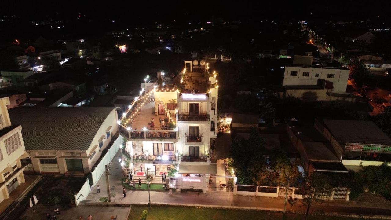 Bich Ngoan Hotel Tra Vinh Exterior photo