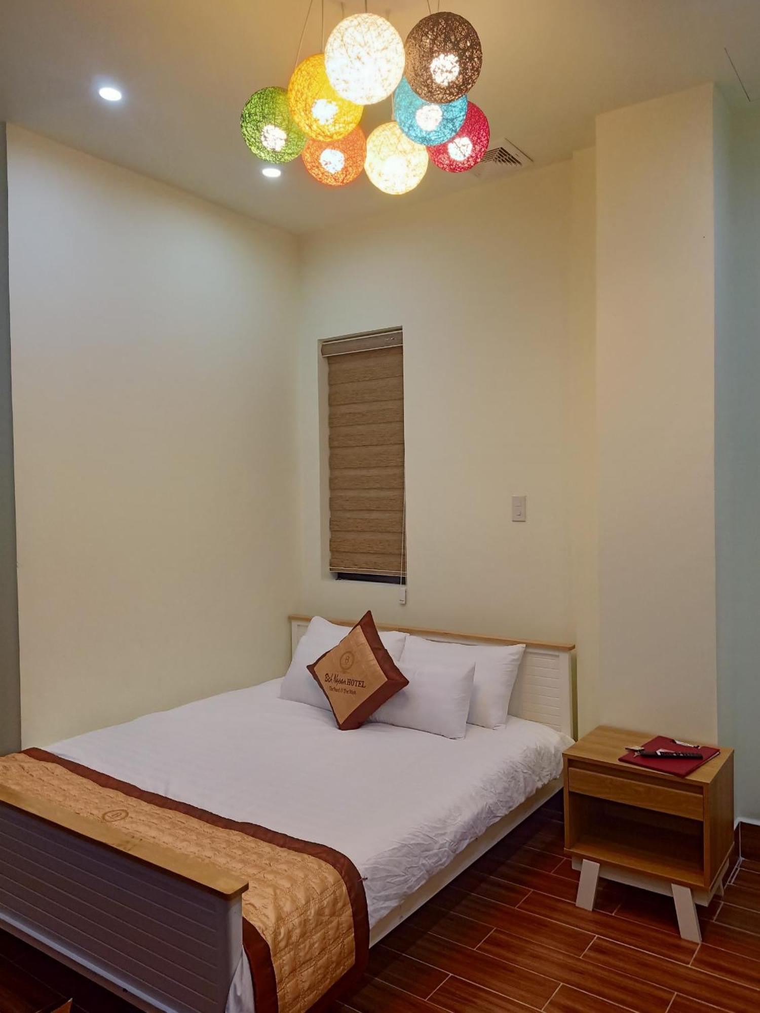 Bich Ngoan Hotel Tra Vinh Exterior photo